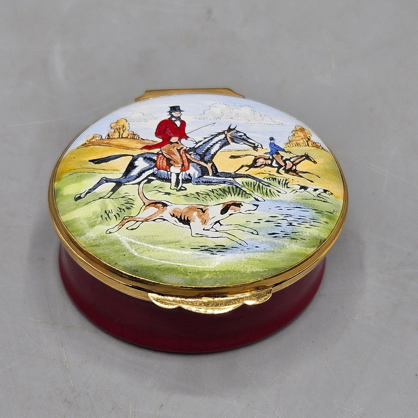 Vintage Crummles  Enameled Hunt Scene Trinket Box