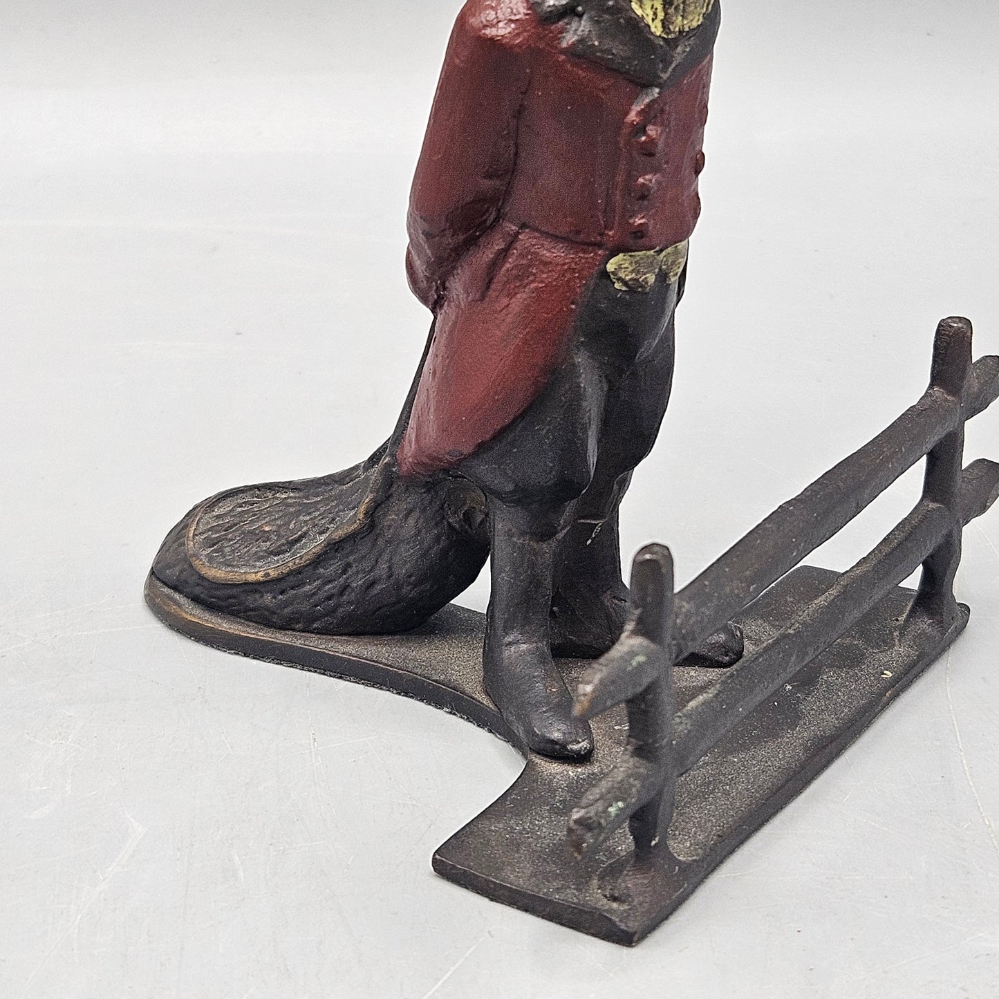 Global Views Cast Iron Huntsman Fox Figure