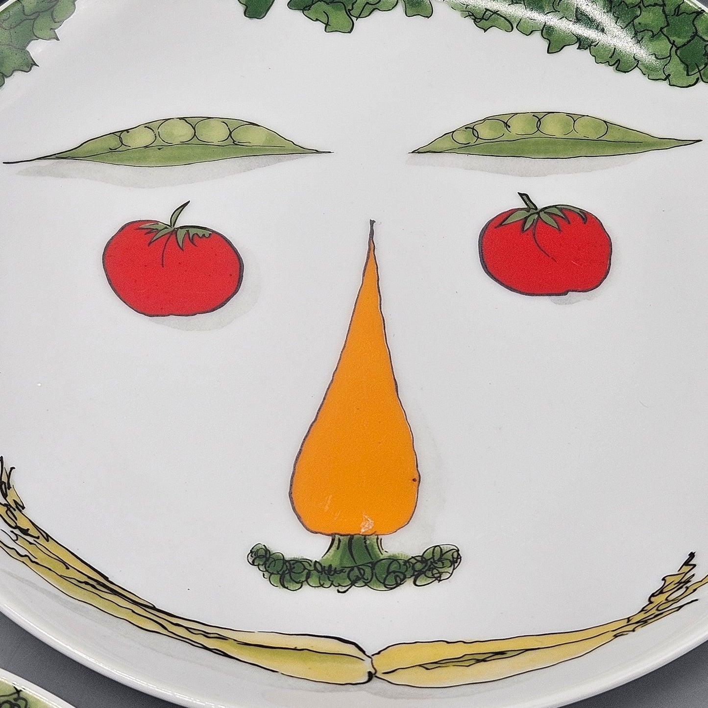 Villa Vanilla Palm Beach Vegetable Face Porcelain Plates - Set of Six