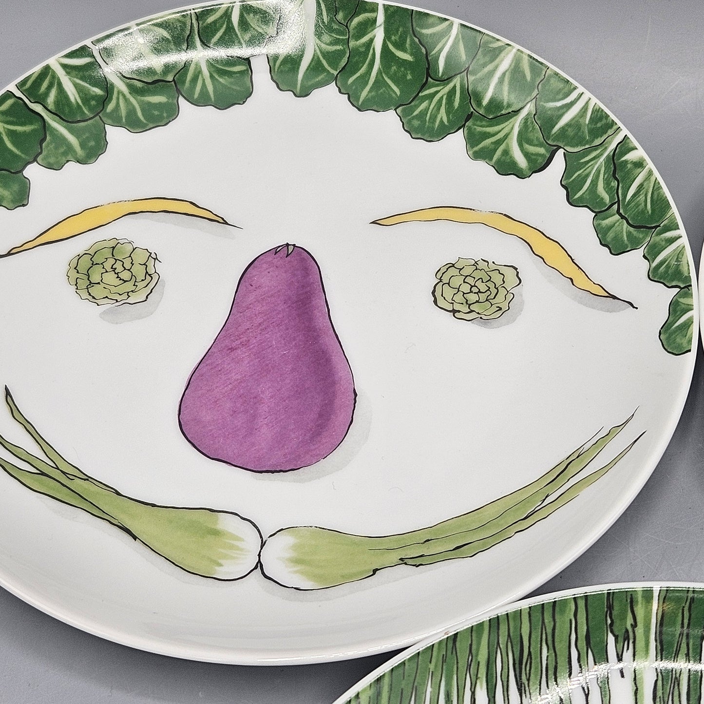 Villa Vanilla Palm Beach Vegetable Face Porcelain Plates - Set of Six