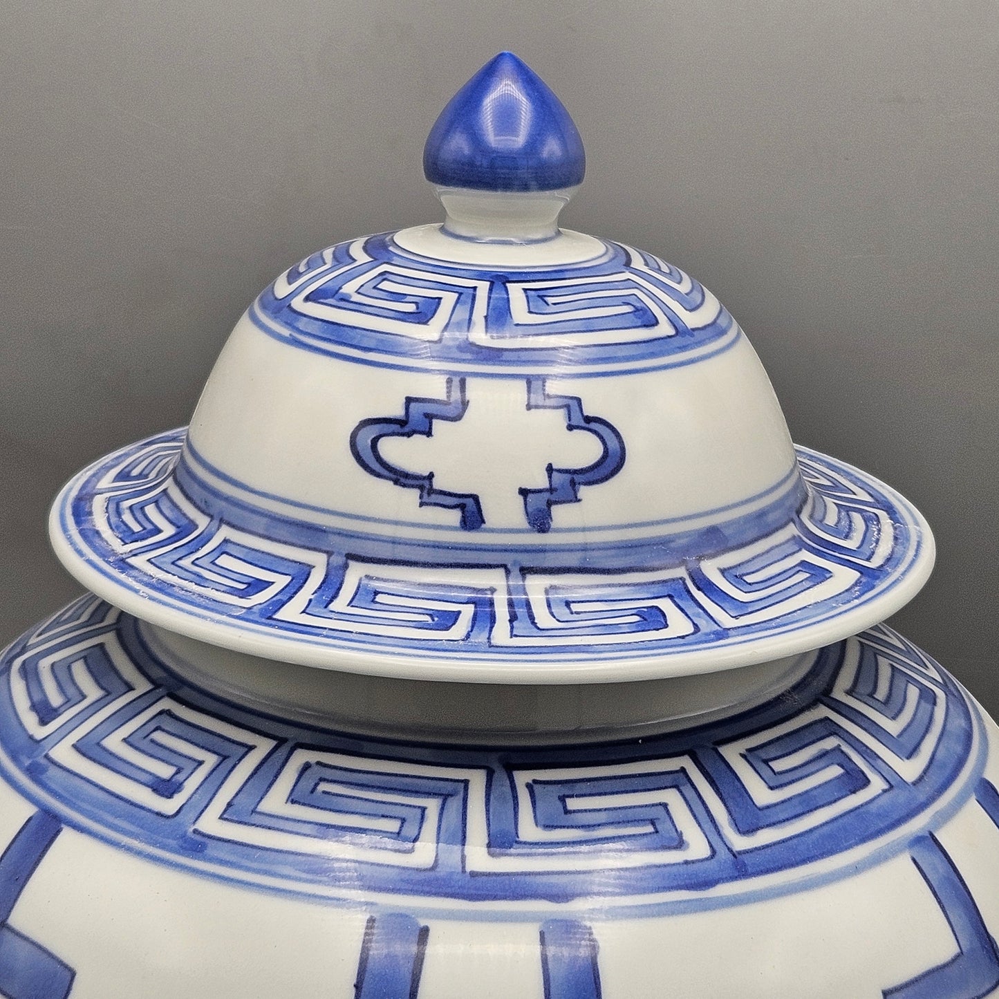 Chinese Porcelain Blue & White Temple Jar