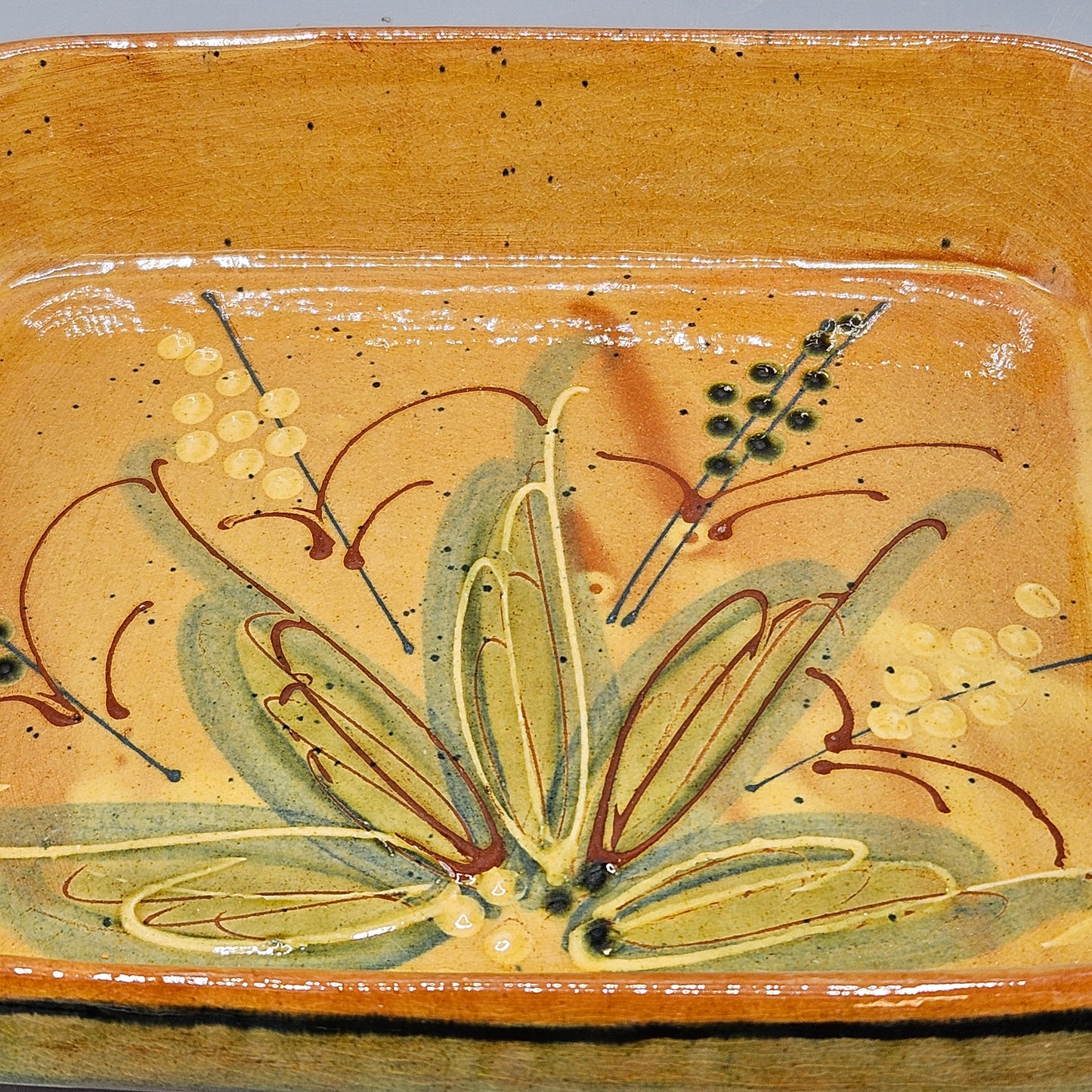 Terraghja Corsica Pottery Slip-Decorated Platter