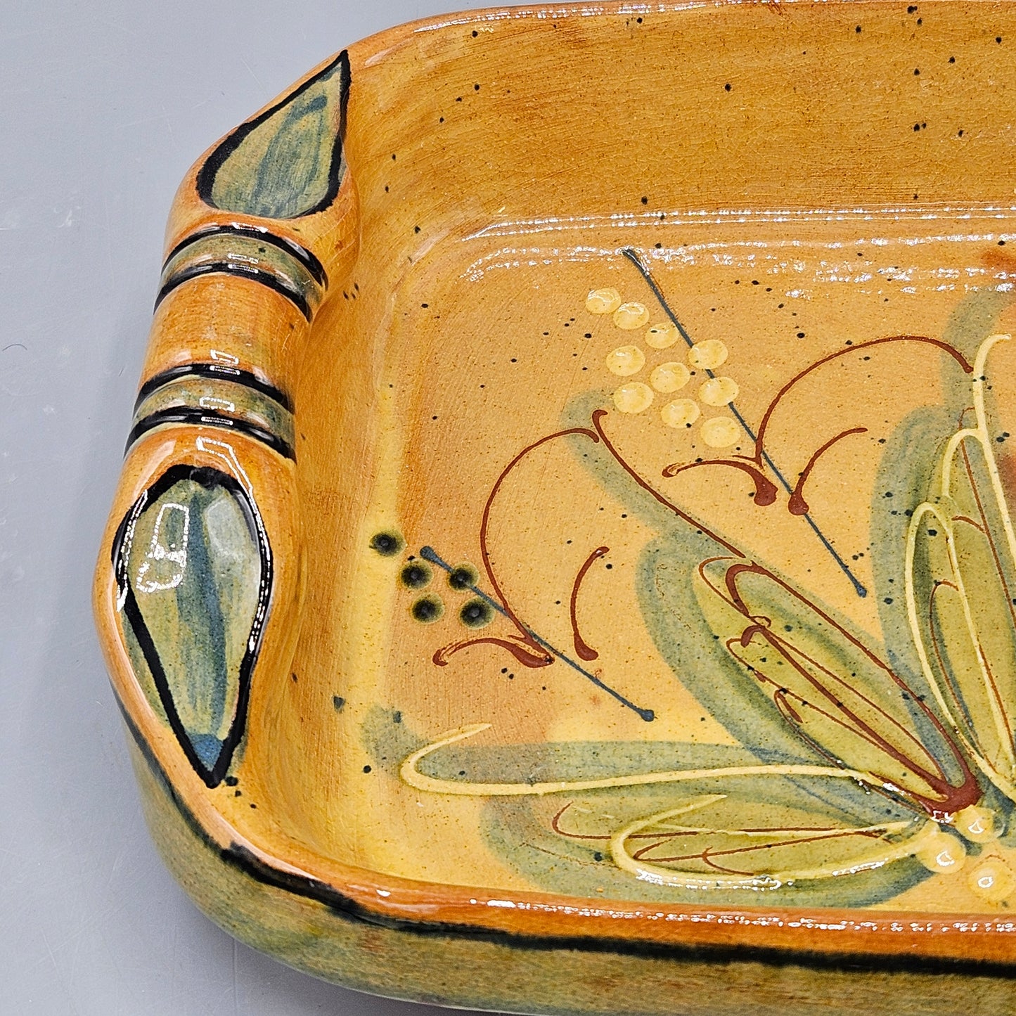 Terraghja Corsica Pottery Slip-Decorated Platter