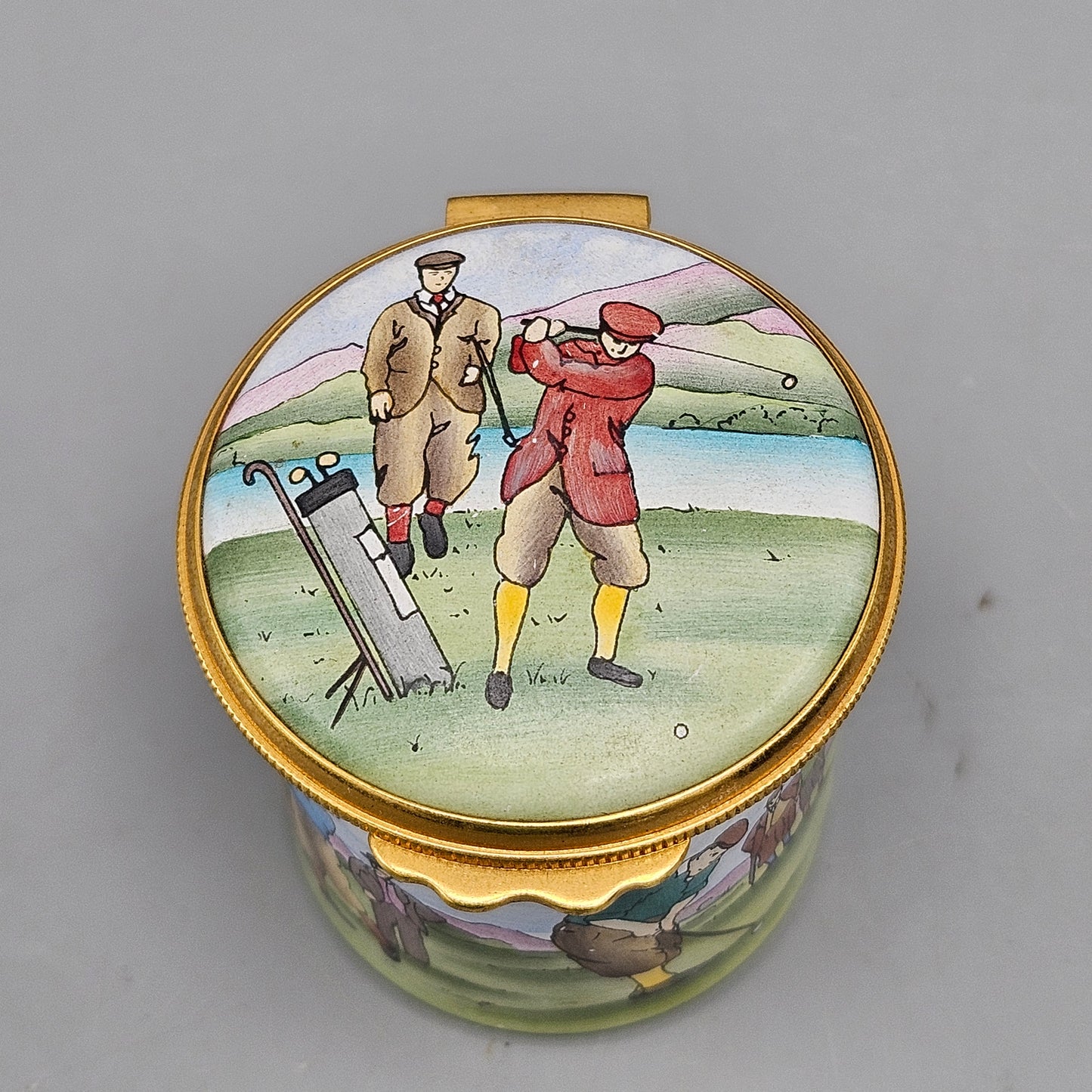 Kingsley Enamels Worcestershire Golf Themed Stamp Roll Box