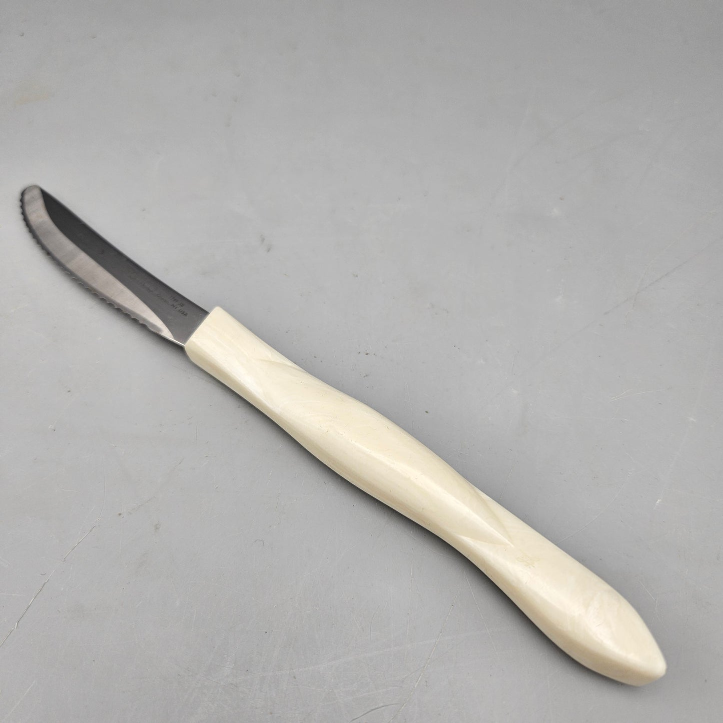 Cutco #1759 Table Knife Ivory Handle