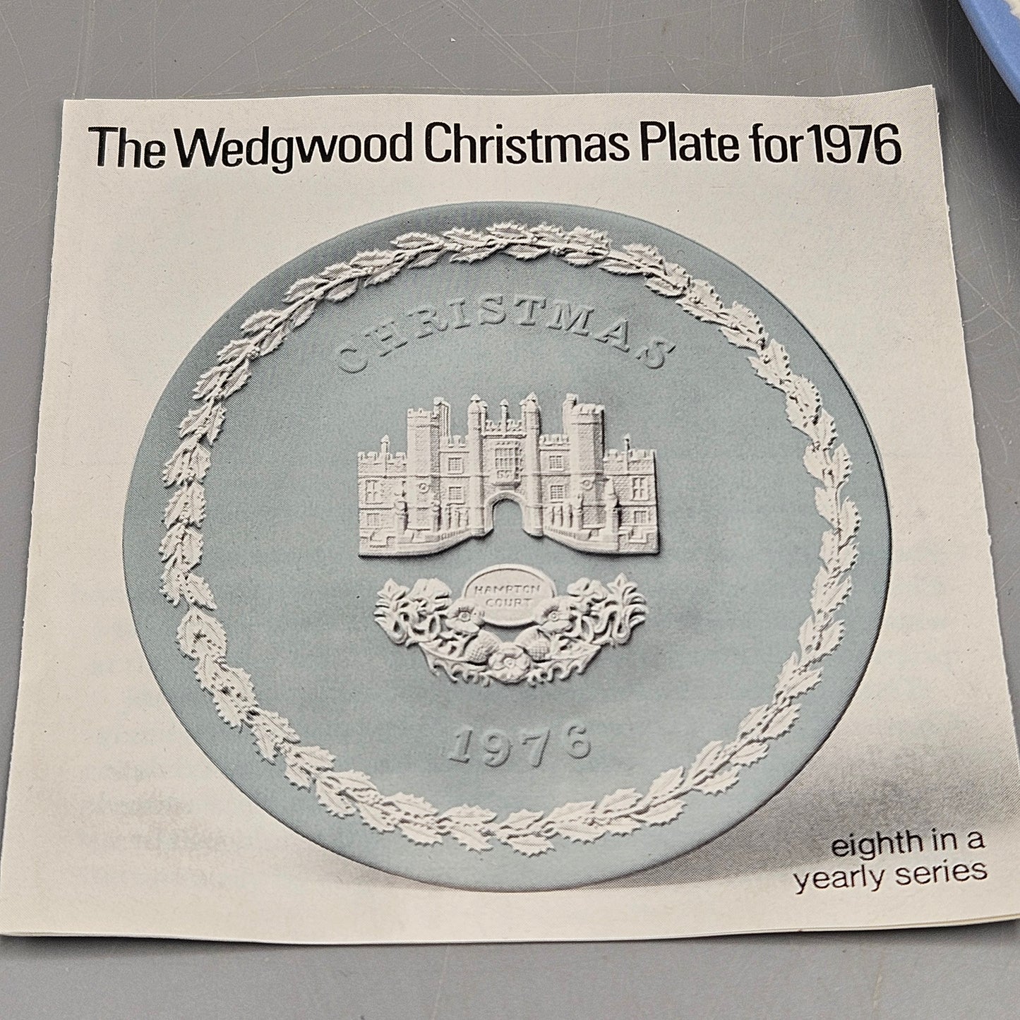 1976 Wedgwood Jasperware Christmas Plate