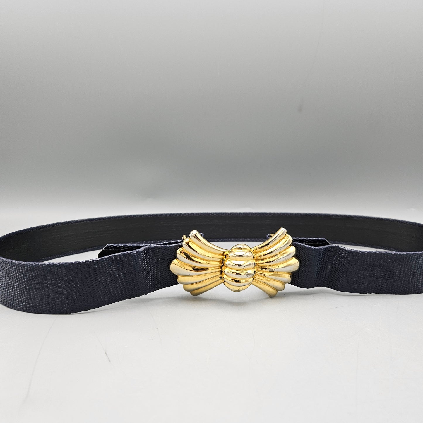 Vintage MiMi Di N Gold Toned Bow Buckle Belt with Blue Leather