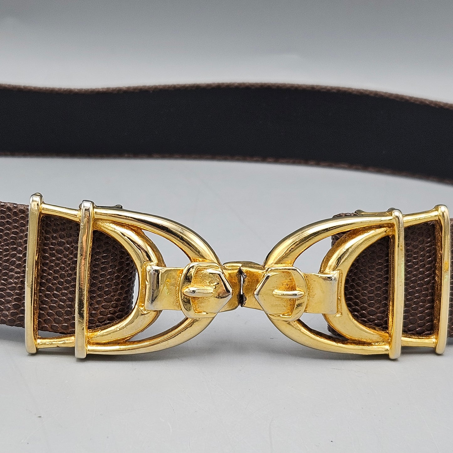 Vintage 1976 MiMi Di N Gold Toned Horse Bit Buckle Belt with Brown Lizard Leather