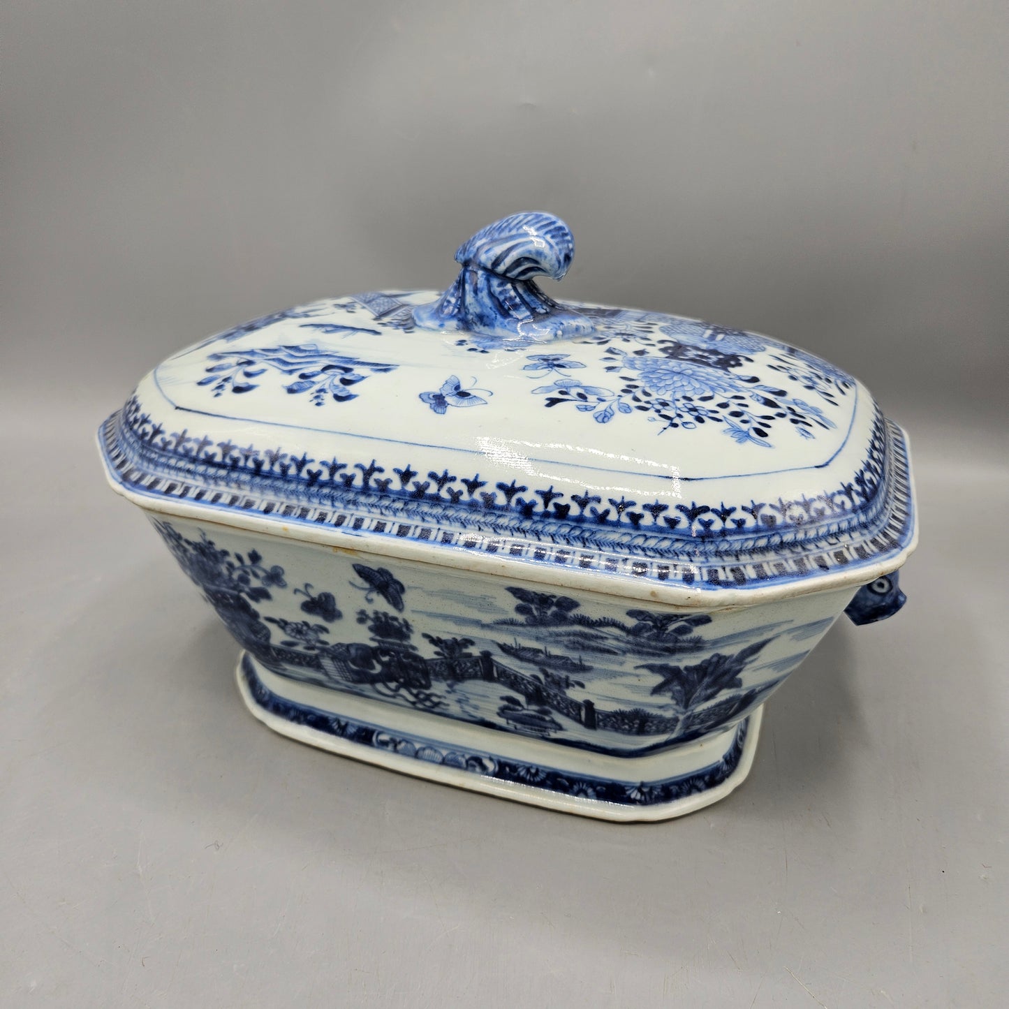 Canton Export Style Blue and White Chinese Porcelain Tureen