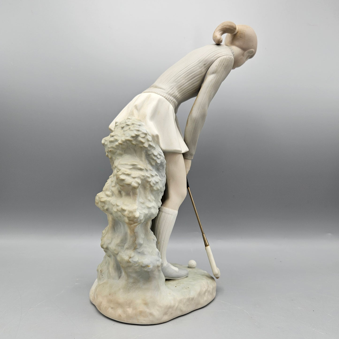 Lladro Porcelain Golf Player (Female) Figurine Matte Finish #4851