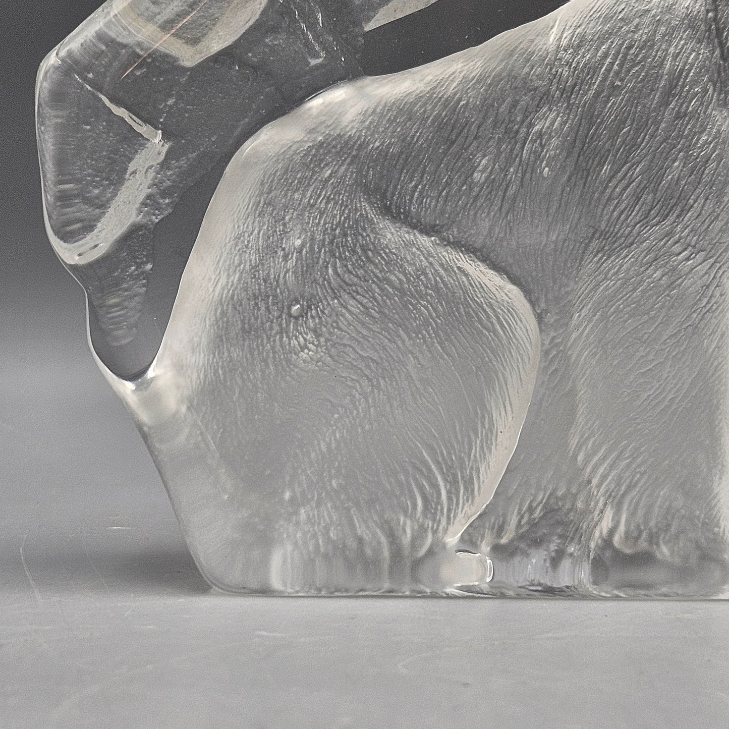 Mats Jonasson Crystal Polar Bear & Cub Relief Sculpture