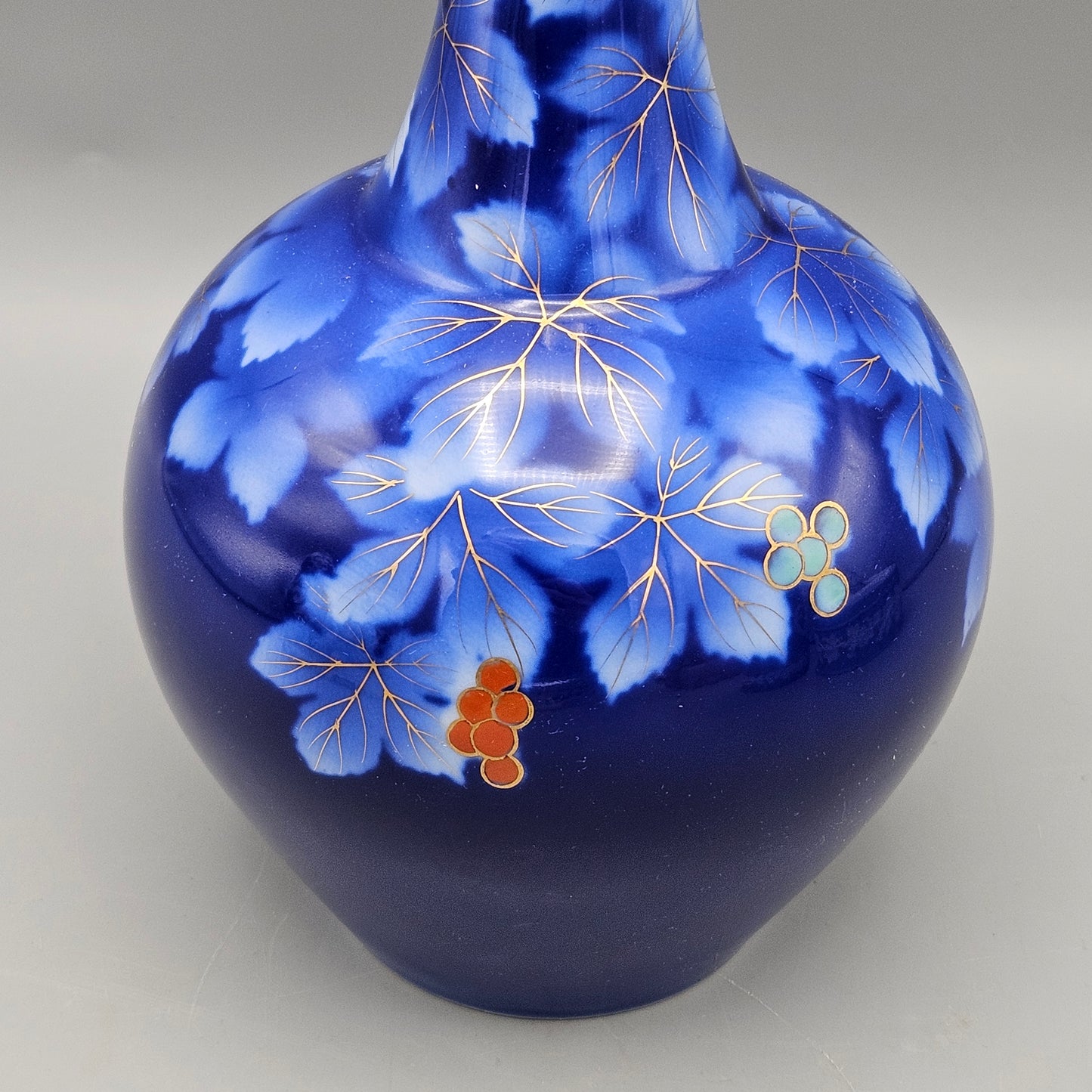 Fukagawa Arita Imari Porcelain Maple Leaf Bottle Vase