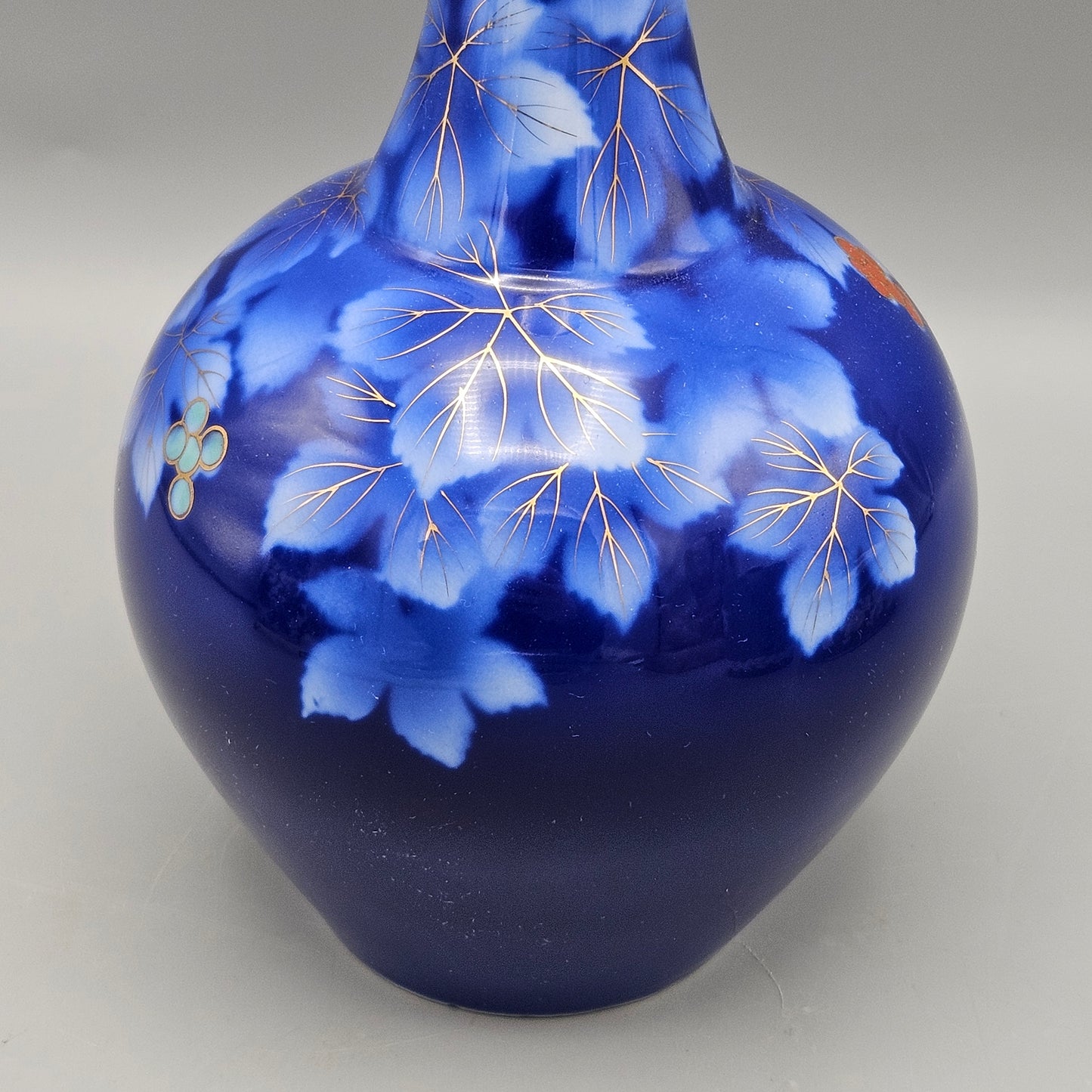 Fukagawa Arita Imari Porcelain Maple Leaf Bottle Vase