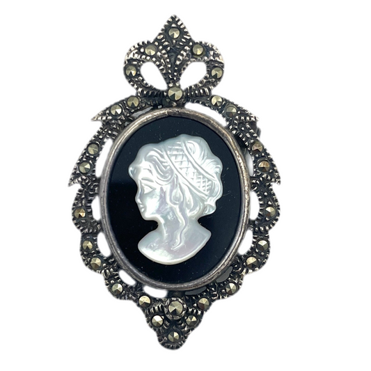 Vintage Sterling Silver Carved Cameo Pendant/Pin