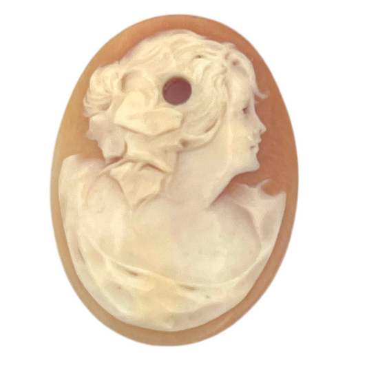 Vintage Carved Cameo Pendant