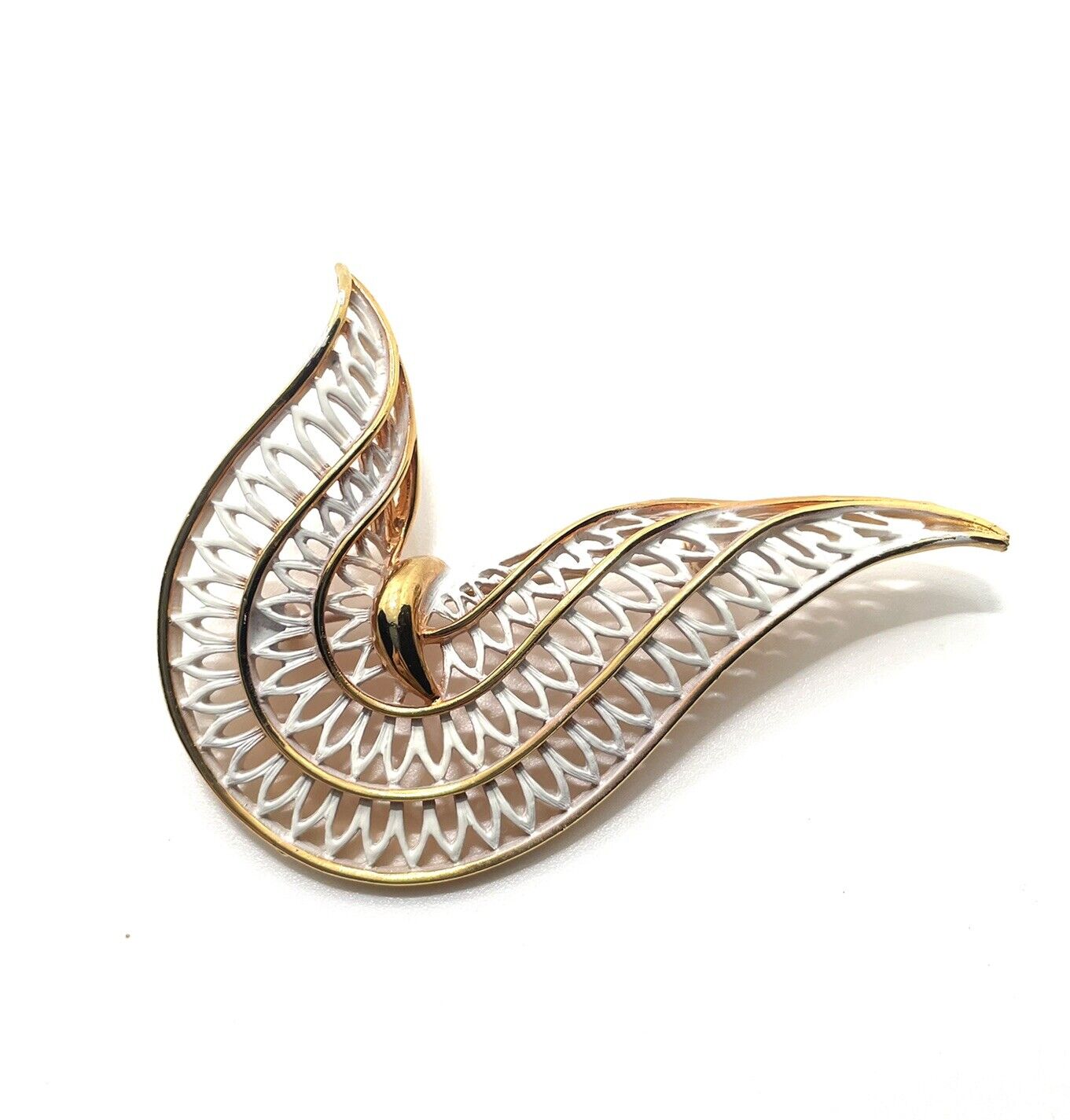 Vintage White & Gold Tone Pin